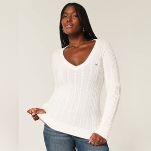 Hollister Women's V-Neck Cable Knit Sweater - Cream